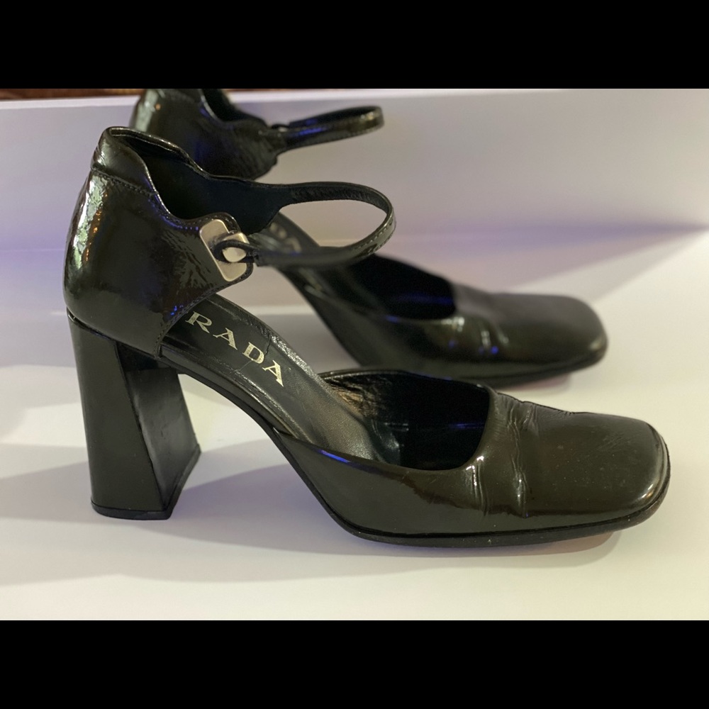 Vintage Prada Patent Leather Mary Jane Block Heels EU38 US8
